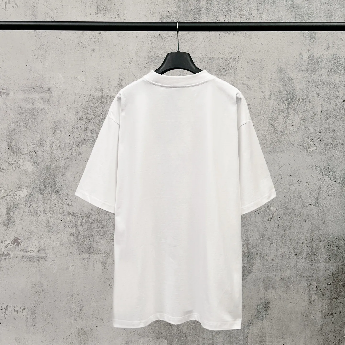 【 . Quality】BALENCI*GA/ .SS 26 New Arrival 。 LOGO T 。 . Authentic 。 ！ ZP 。 260 ， . ， ， 。 。 ， 。 OS . Same Style ：BL 263785 ：White Size：XS S M L